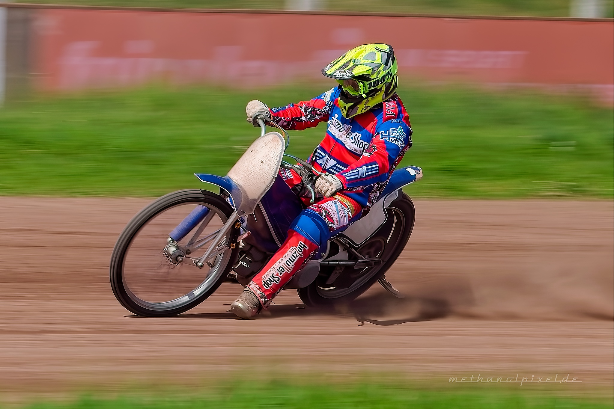 ILCE 7M4   A7405107 2048